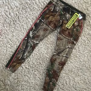 UA Cold Gear scent control Real Tree leggings